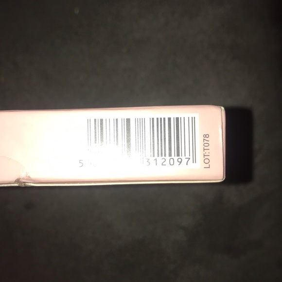 Friends x Revolution "Rachel" Shadow Palette 9 Colors - Picture 5 of 5